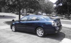 2005 Nissan Altima SL - Sedan, 4 door, FWD, Automatic. Leather interior, power locks, power windows, power seats, heated seats, Bose sound system, Sunroof, Spoiler, all in excellent condition. Minor scratches on the exterior. Blue in colour. Mainly