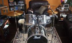 5 peice drum set for $650 and network double peddles $100...peddles are worth $250
Bought the set 1 year ago but we have a growing family and I am losing the jam room. Please e mail if interested. Thanks
