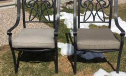 6 used sturdy patio chairs with custions (all the same color just a bad picture of them on the chair) that can be used on either side with tie downs.
Note only 2 chairs and cushions are shown in pictures but all 6 are matching.
Good price $25.00 per chair