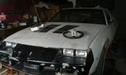 i have a 85-90 style iroc hood primed ready for paint