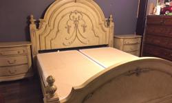 8pc king size beautiful sold wood bedroom set beautiful headboard footboard rill 2 night tables dresser with mirror and chest
- $5100 ALL READY TO GO call 604-507-9409