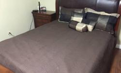8pc queen size beautiful sold wood bedroom set leather headboard footboard rill with pillow top- mattress
- 2 night tables
dresser with mirror
tv armoir ALL READY TO GO call 604-507-9409