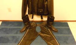 Nearly new 25" long Black Leather "Retreat" Biker Jacket 46XLT/TGL with 29" long sleeves.
Hardly worn"Nevada Jeanswear" leather motorcycle chaps 42" length.
$200.00 for the set; sold separate: Jacket: $125 chaps: $100.
pls see my other ad for motorcycle