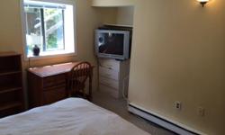 Pets
No
Smoking
No
This is a fully furnished, cozy, garden-level room with a private entrance and window looking out onto a large, treed back yard. It is in a great neighbourhood only blocks from beaches, parks and hikes. Right across the street there are