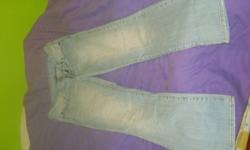 Almost new American eagle jeans. Perfect condition
Light wash.
Size 8
