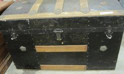 ANTIQUE TRUNK FOR SALE, in good condition, $75.00