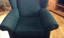 Sklar Pepplar green arm chair in very good condition.