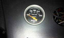 Autometer sport comp temp and oil pressure gauges used for 1 summer and no longer needed, temp gauges is electric and oil pressure gauge is mechanical, both work perfect and are backlit
$30ea or both for $50