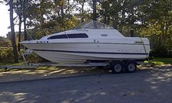 2001 BAYLINER, - EXCELLENT CONDITION, ONLY 80 HOURS ON 5.0 LITRE MERCRUISER.  ALL UPHOLSTERY AND BIMINI TOP IN EXCELLENT CONDITION.  FLUSHABLE TOLIET, PROPANE STOVE, FRIDGE, AM/FM CD STERO, CB RADIO, FISH FINDER. COMES WITH ALL SAFTEY EQUIPMENT, AND BRAND