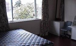 this room located in 3 bedroom ,close to entrance .
it is bright and quiet,,and you really don't need to meet any body unless for cooking sometimes.
just looking for NON SMOKING,Student or Working person.
include utility and wireless internet and