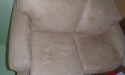 Beige micro-suede love seat for sale. In excellent condition from a clean non smoking household.
Very comfortable. Recently purchased a new full size couch and have no space for the old one.
