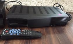 3 Bell ExpressVu receivers. 2 are 3100 model and 1 is 4700 model.
Standard SD picture (not HD).
3100 models have smart cards.
The 4700 model is a dual room model but doesn't have a smart card (can be purchased from Bell). Comes with a UHF remote.
$20 each