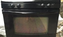 Natural Gas Range - 4 burners
Convection oven
Works great
(sorry no conversion kit)
