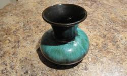 Vintage Blue Mountain Pottery Vase.Green Glazed,In Mint Condition,No chips, nicks, scratches, etc...
