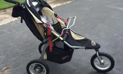 Stroller purchased new in 2011.
A few divots in handle but great condition.
Used for shopping not running.
Tray never used & includes Graco adapter.
Non Smoker & Non Pets
