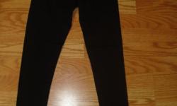 I have a Brand New Black Leggings Pants Tights Youth Size 16 for sale! This is in excellent condition and would look great in your child's room or to give as a gift.
Comes from a non-smoking household. Do not miss out on this excellent opportunity to get