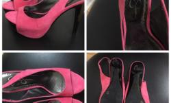 Brand New Jessica Simpson Womens Shoe
Size 8.5
Never been worn
Luvfashioninfo@gmail.com