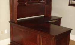Elegant, Executive Desk
Top Quality, Cherry Finish
New Condition