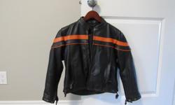 Like new genuine leather jacket, size large kids(Cruiser by Sofari) and leather chaps(mustang) size 10.
50 firm for both, or 35 for jacket and 20 for chaps.
Dustin