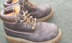 Nearly New. Very clean condition. Heavy duty rubber tread sole.
Great boots for running around in rain and mud.
From clean, smoke-free home
Please click on 'SELLERS LIST' to see more boys items