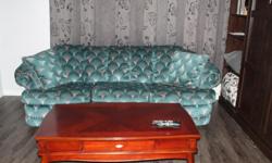 couch rarely used ... in like new condition