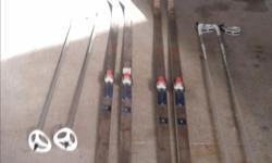 Fischer crown-Men's and Women's cross country skis
Poles-Exel Nova in excellent condition, hardly used
one set of down hill poles-no skis included