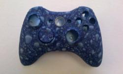 These top quality shells are easy to install and replace your existing Xbox wireless controller shell.
 
All shells are decorated front and back (including battery compartment). 
 
Your kit comes complete with the following components:
 
Decorated four