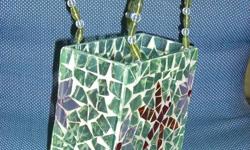 * hand made
* glass bag
* perfect for decorating your home or garden
* in good condition
* pick up only