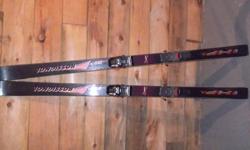 Downhill skis -62 inches