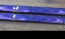 Downhill Skis in very good condition
Brand: Dynamic
Model: VL Lite, Flexcap Concept Lite
Length: 184cm
Bindings: Geze, the bindings snapped so I removed them, but you can take them if they're worth anything
