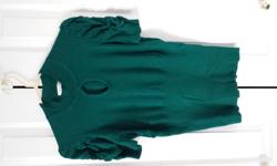 Green Dress Sweater with a key hole neck line
Brand: Ricki's
Size: Med
