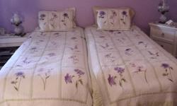 ELECTRIC ADJUSTABLE SINGLES BEDS (2): with remote control and like-new very thick mattresses. Mattresses are covered with several covers, so they are in excellent condition. 500$ for both or 250$ for one. I live in Russell. You pick up. cell ph-
