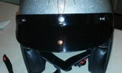 Size small, DOT approved Voss 500 sparkly silver motorcycle helmet with pinstriping.
No dents, dings, scuffs or scratches, and clean.
Detachable visor and the padding comes out to wash.
Used for about 3 months, selling because my scooter was stolen, and I
