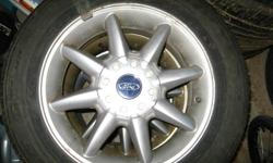 FORD FOCUS RIMS 4 X 108mm with 195/60r15 tires
includes centre caps, fit pre 2005 ford focus vehicles
includes FREE 15 inch allseason tires, ok tread,
used on a 2004 Focus 2000 2001 2002 2003 2005
Rims are NOT CRACKED, NOT DENTED, NO CURB RASH !!
$55 per