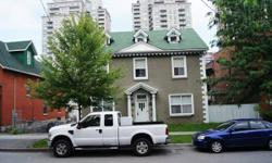 Pets
No
Smoking
No
Hi, I am looking for a tenant to sublet my room from April 1st - August 31st.
Large room, great common area and hardwood floors. The house is steps away from uOttawa, Byward Market, the Transitway, and the Rideau Centre. This house is