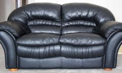 Moving Sale!
Genuine Leather Loveseat - Black. It is in excellent condition and our home is pet and smoke free. Size 66x38x37
We can help you load. Cash only please $190.