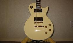 Gibson Les Paul classic custom, in mint condition, limited run only 400 made, 60's neck, nashville bridge, gold hardware, 57 classic pickups,  comes with gibson hard shell case. call or email