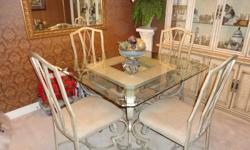 Moving Sale!
44" square glass top dining room table plus four chairs. Excellent condition!
Only $450 ~ You must pick up!
Please check out my other ads, moving mid-January!!