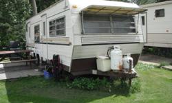 28' trailer currently on a campsite.  Sleeps 6  Newer fridge, everything works