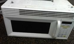 Goldstar Over The Range Microwave
Model no GMV-1540TW.
In good working condition.
Asking $100