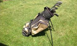 Men's right handed Continental R/S golf clubs, 11 piece set including bag with stand. Woods 1, 3, & 5; irons 3, 5, 6, 7, 8, 9; putter; pitching wedge
Bag is Jazz Golf
Will consider offers