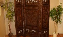 "Japanese" Hand Carved Solid Wood Room Divider
3 Panels Measure 67"x 74.5" High
Vintage Original Condition!
Outstanding Piece of Art!
Check out my other ads / Delivery available