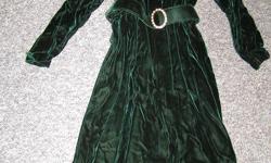 Green Velvet Party Dress, size 11/12, $5.00.