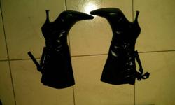 High heel stiletto boots. Warn maybe twice. Size 6 1/2.
In great shape!
$50 or best offer. Org price. $100
Please email if interested.