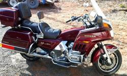 great shape 1984 honda goldwing 1200cc,runs great,has driver backrest,floor boards,never been dropped,engine very clean,no leaks,bike needs a tire and a battery for inspection,about $200 of work plus inspection cost, bike has original 68 000kms,$1300 firm