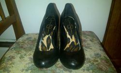 jessica simpson 4 inch high black heels. size 7