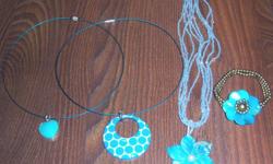 -Blue Jewellery
-Orange Beaded Necklace
 
Message or Text me for details
905-807-6901