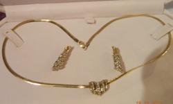I have for sale a necklace and earring set. The diamonds are 1 carat and the gold is 10 carat. I paid close to $1200 for it. Will sell for $500. A great xmas present for someone special.