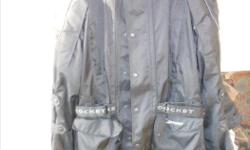 a joe rocket ballistic jacket with shoulder,elbow and back pads,also zipper for pants connection.size 2xl tall.
reflective strip on back
asking 80 obo