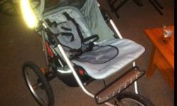Jogging stroller in great shape. Infinity model. Asking $60 obo.
This ad was posted with the Kijiji Classifieds app.